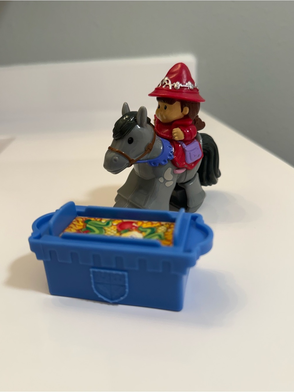 HTF Evie Klip Klop Fischer Price Little People Wizard & Trough
